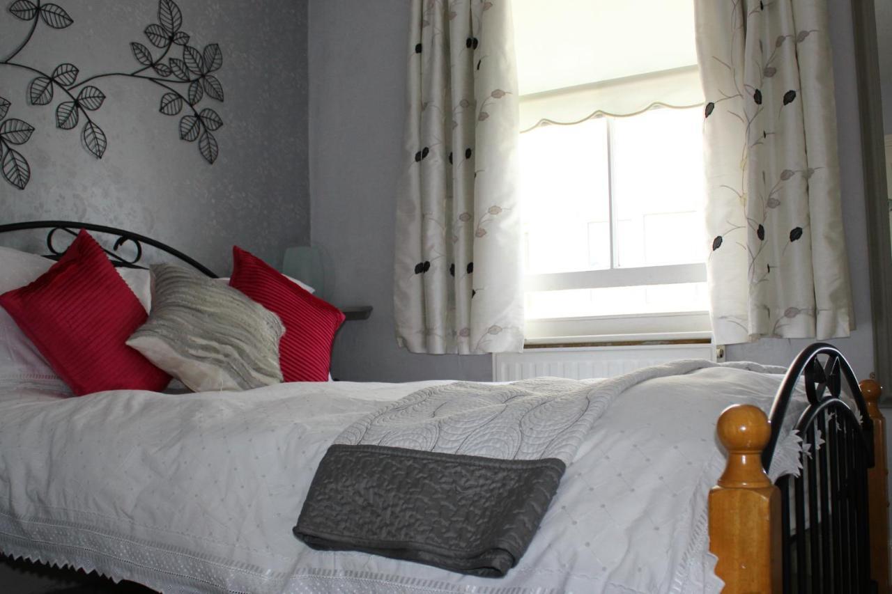 Cherubs Nest Dartmouth Bagian luar foto